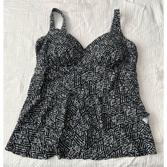 Swim Solutions Women's Printed Triple Tier Tankini Top NEW - Picture 4 of 7